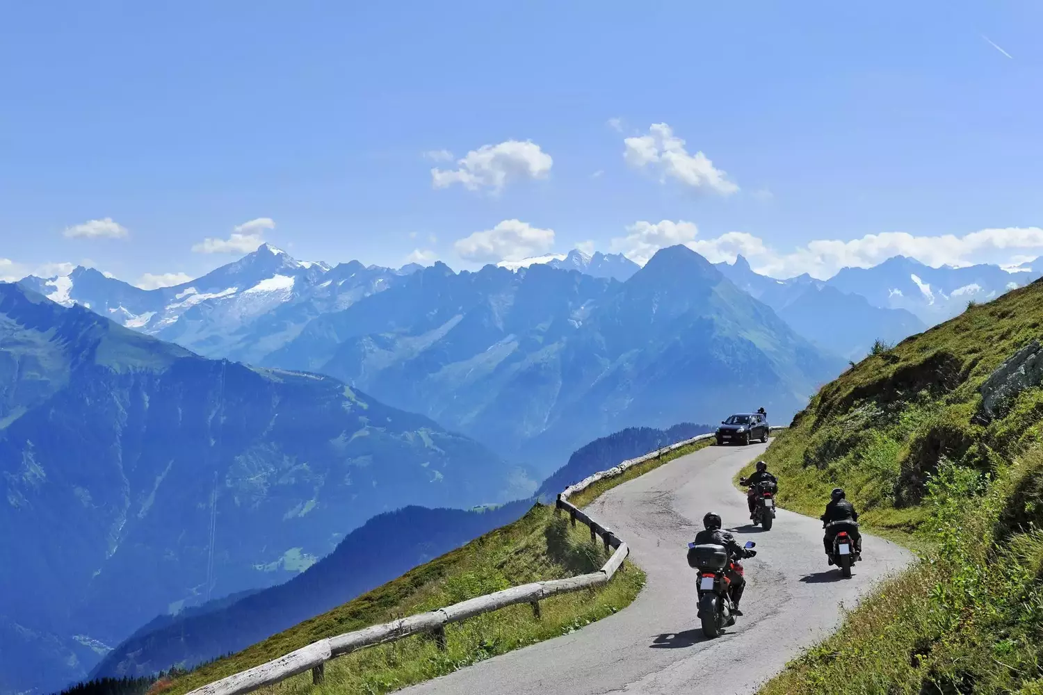 Passstraßen, die Bikerherzen höher schlagen lassen